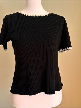 Zara Ribbed Short-Sleeve Top with White Scalloped Trim Black cottage core